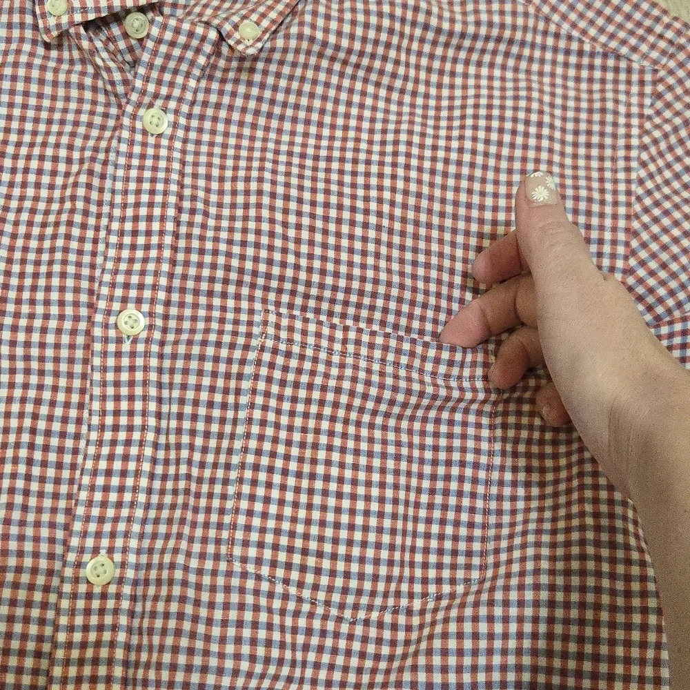Banana Republic Men's Red & Blue Checked Collared Button-Up Dress Shirt, Size L